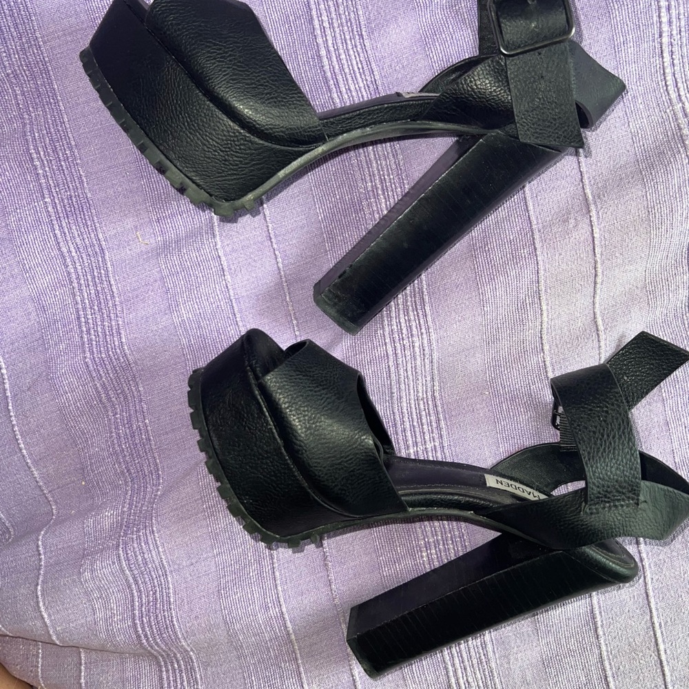 Steve Madden leather chunk heel